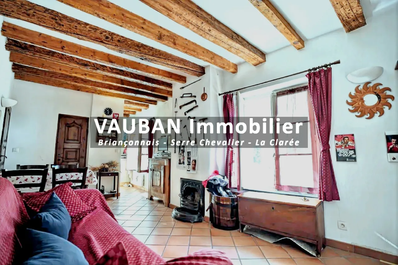 Appartement T2 à vendre à Briançon, vue sur fortifications Vauban, 31,44 m² 