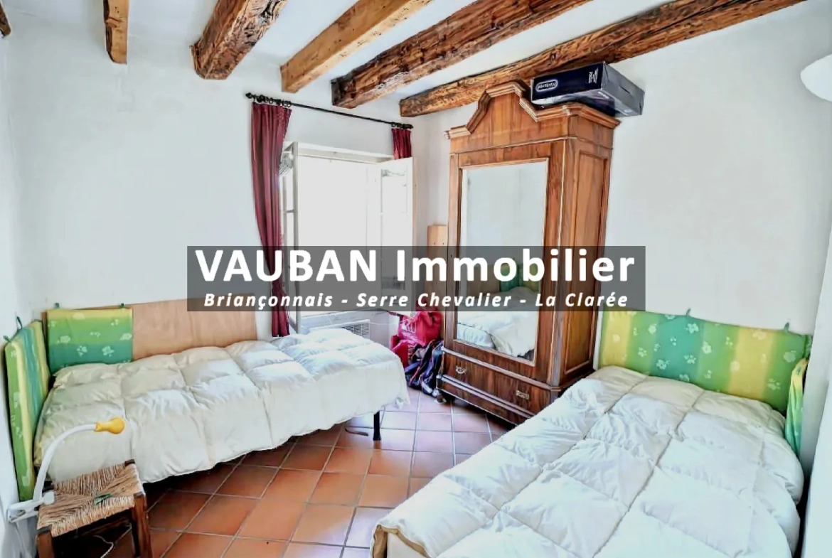 Appartement T2 à vendre à Briançon, vue sur fortifications Vauban, 31,44 m² 