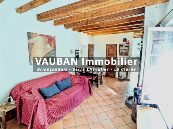 Appartement T2 à vendre à Briançon, vue sur fortifications Vauban, 31,44 m²