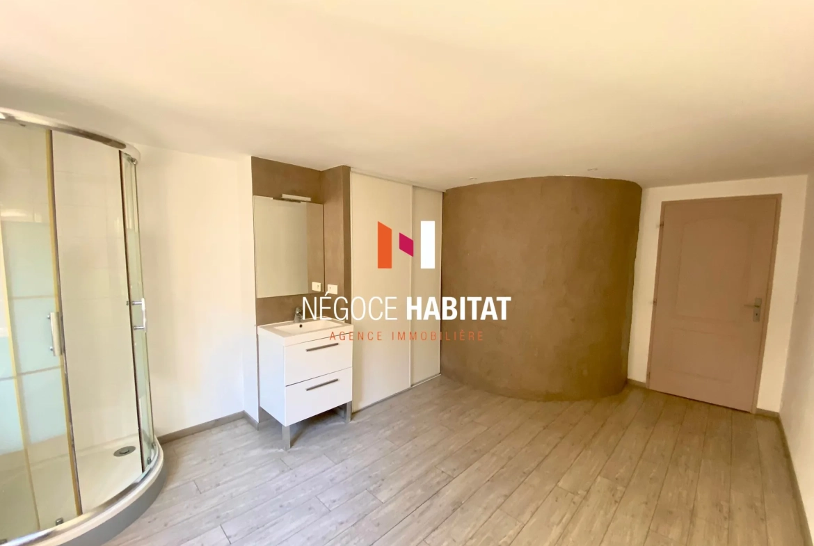 Appartement T3 rénové de 79 m² à Canet, proche centre-ville et commerces 