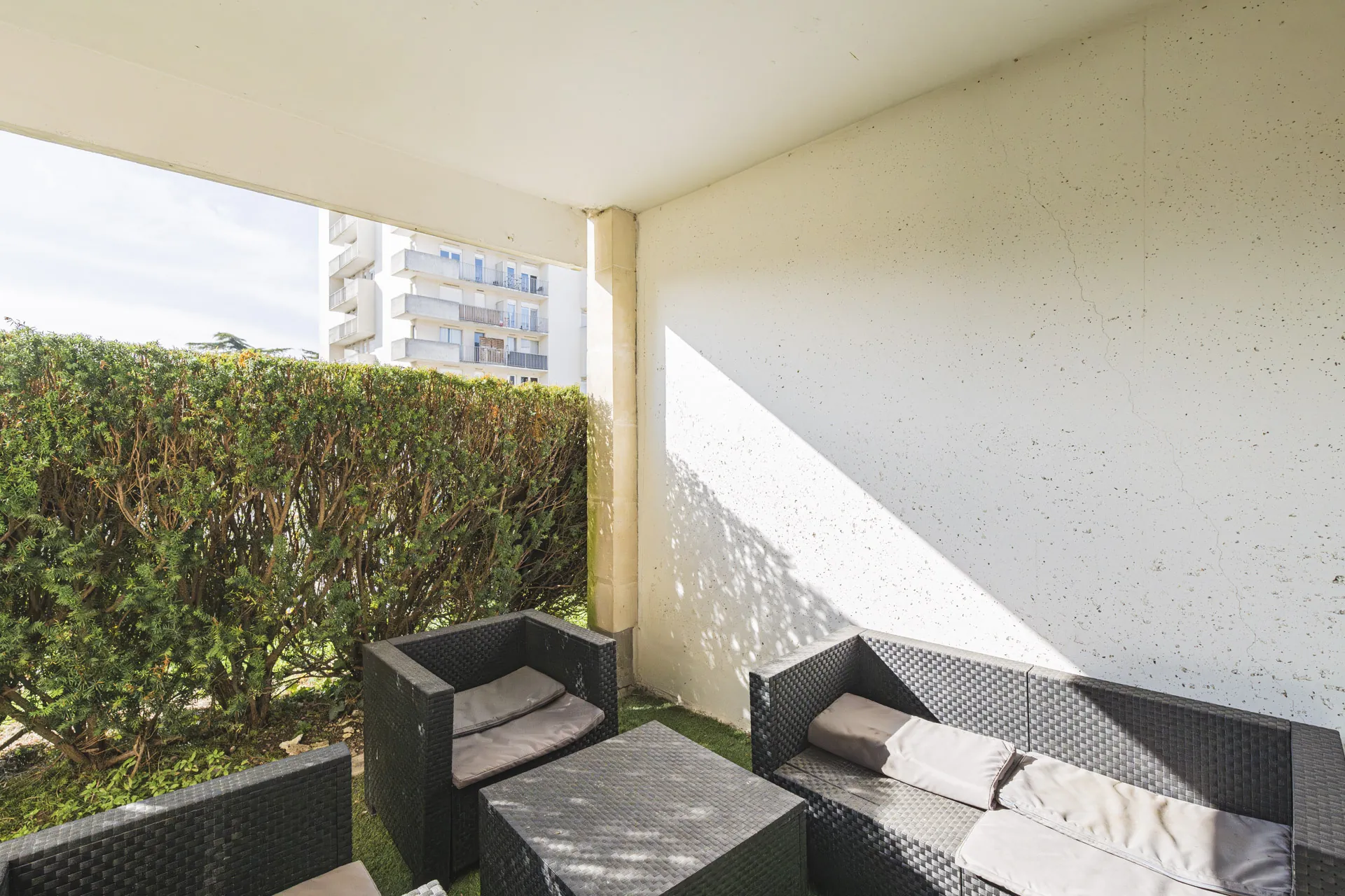 Appartement de standing à vendre à Reims Saint Remi avec terrasse et parking 