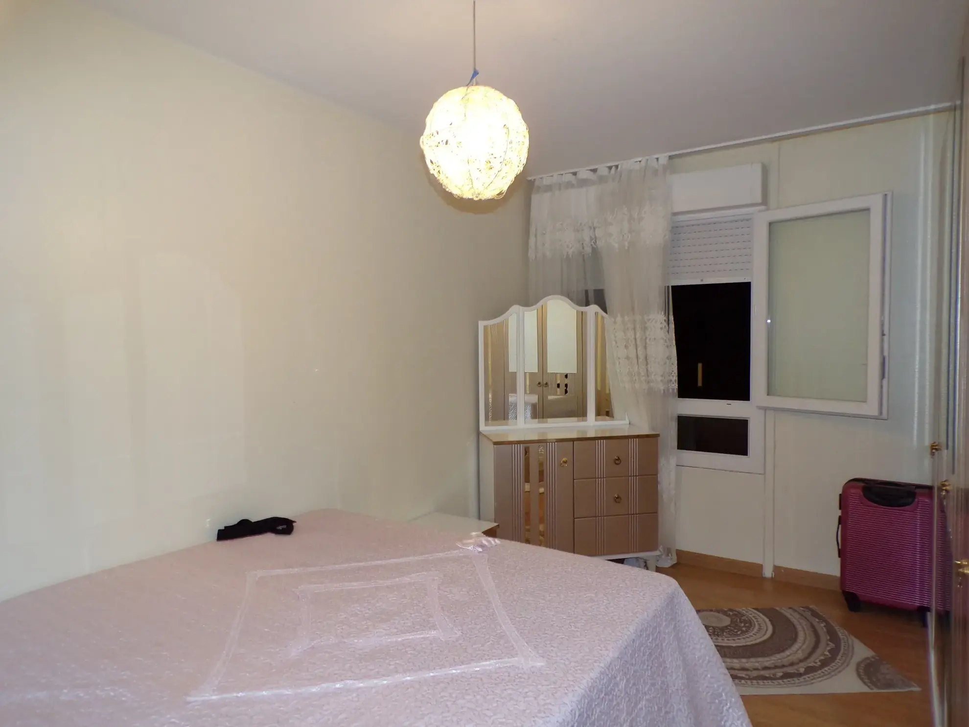 Appartement T5 rénové à Evreux, proche commodités et transport 