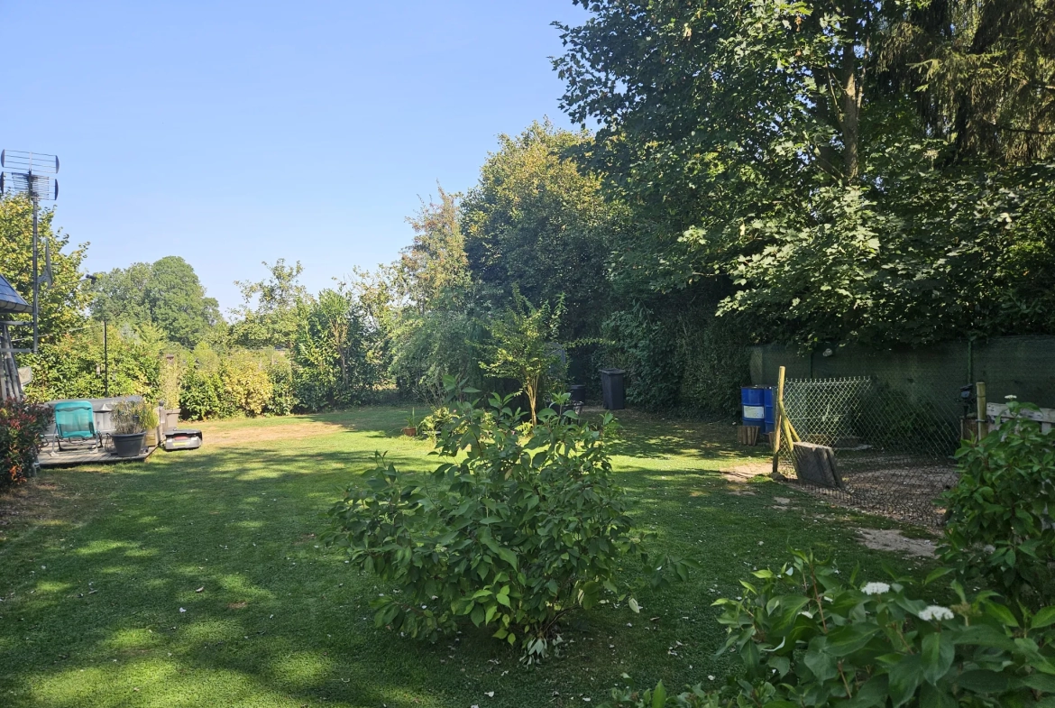 Maison normande rénovée avec jardin entre Cormeilles et Bernay 