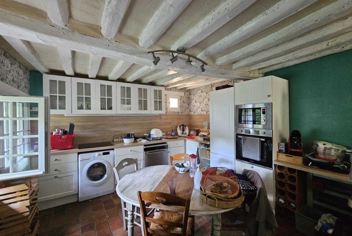 Maison normande rénovée avec jardin entre Cormeilles et Bernay 