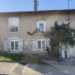 Maison mitoyenne à rénover à Thimonville, terrain de 230 m2, secteur calme