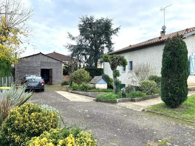 Maison landaise avec 4 chambres et garage à Marmande 