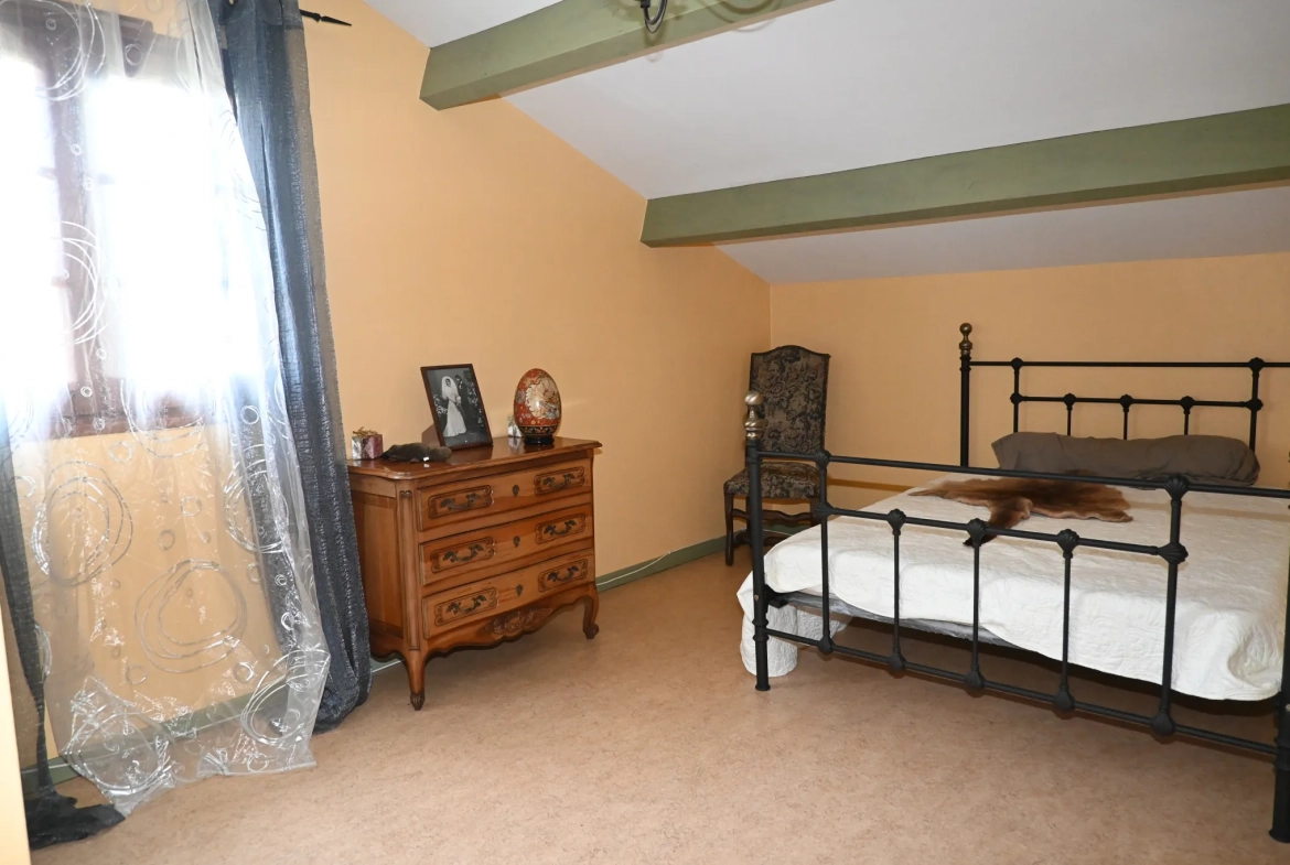 Maison landaise avec 4 chambres et garage à Marmande 