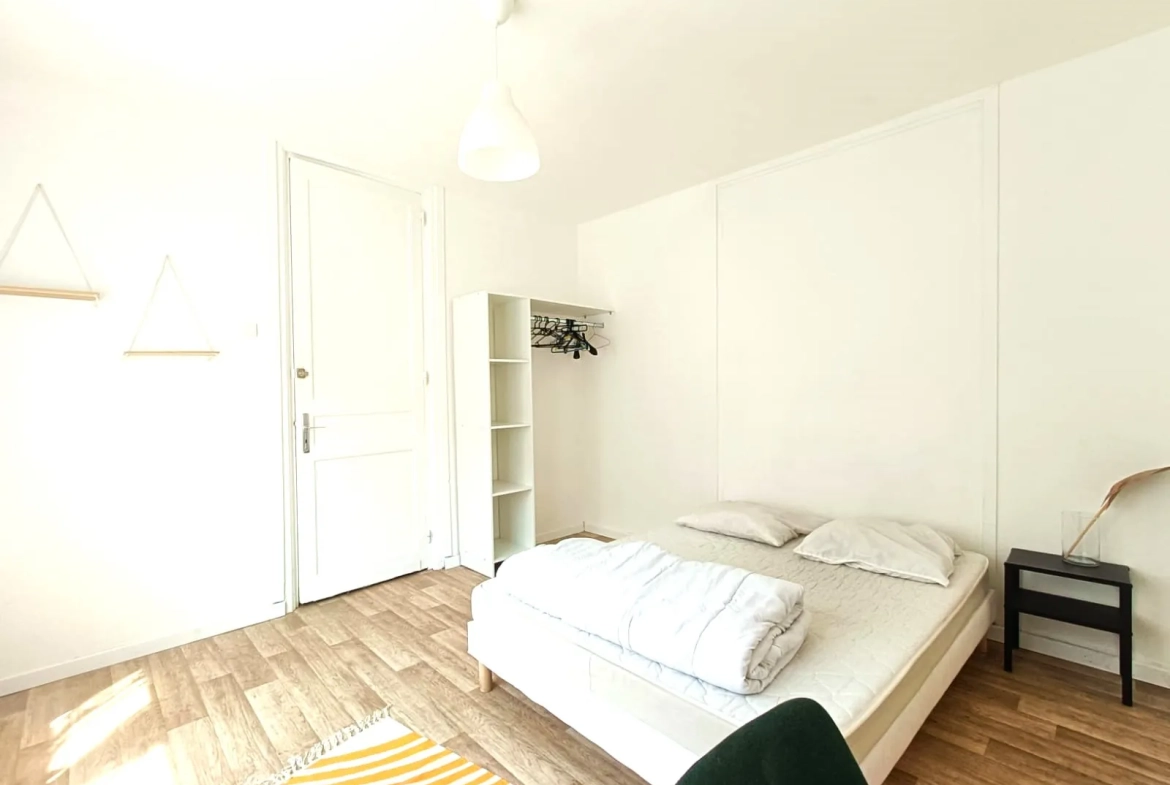Maison d'investissement avec 5 chambres à Roubaix, forte rentabilité et location clé en main 