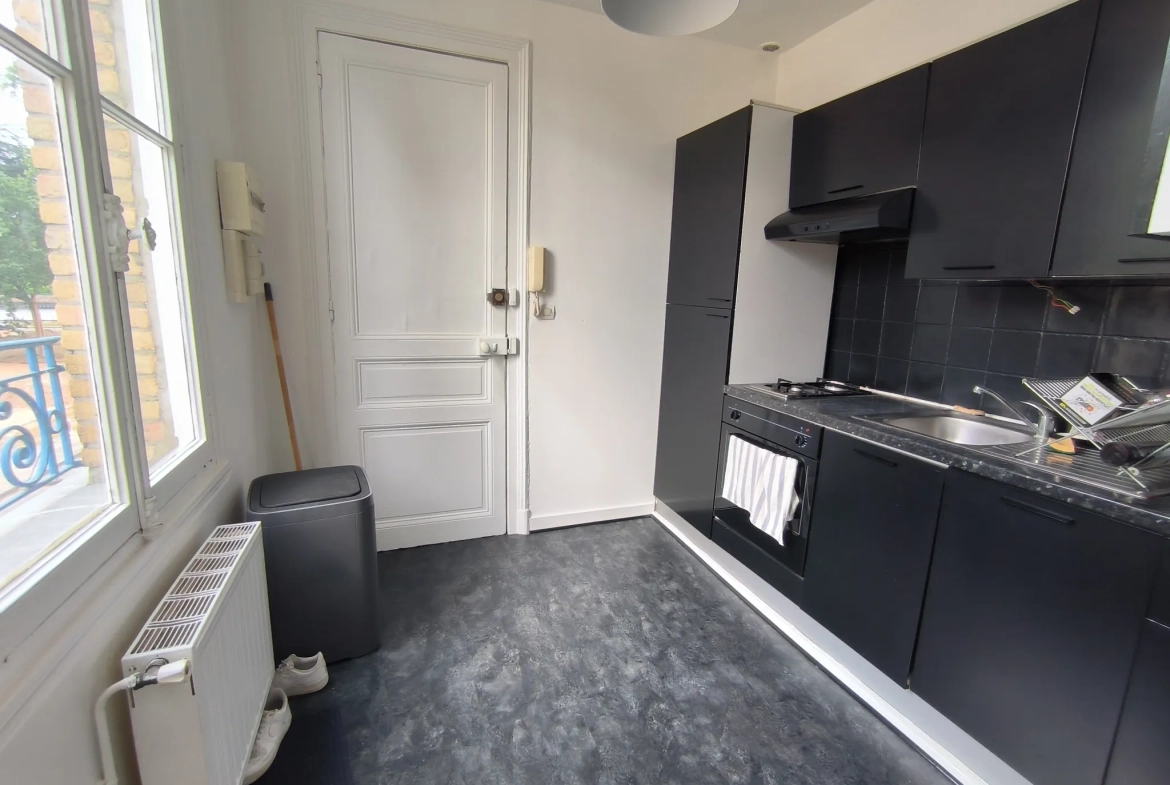 Magnifique appartement de 91 m² en centre-ville d'Elbeuf avec 2 chambres 