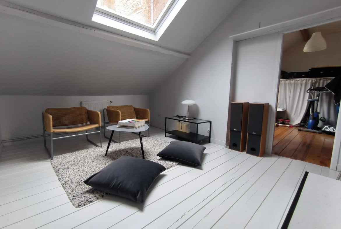 Magnifique appartement de 91 m² en centre-ville d'Elbeuf avec 2 chambres 