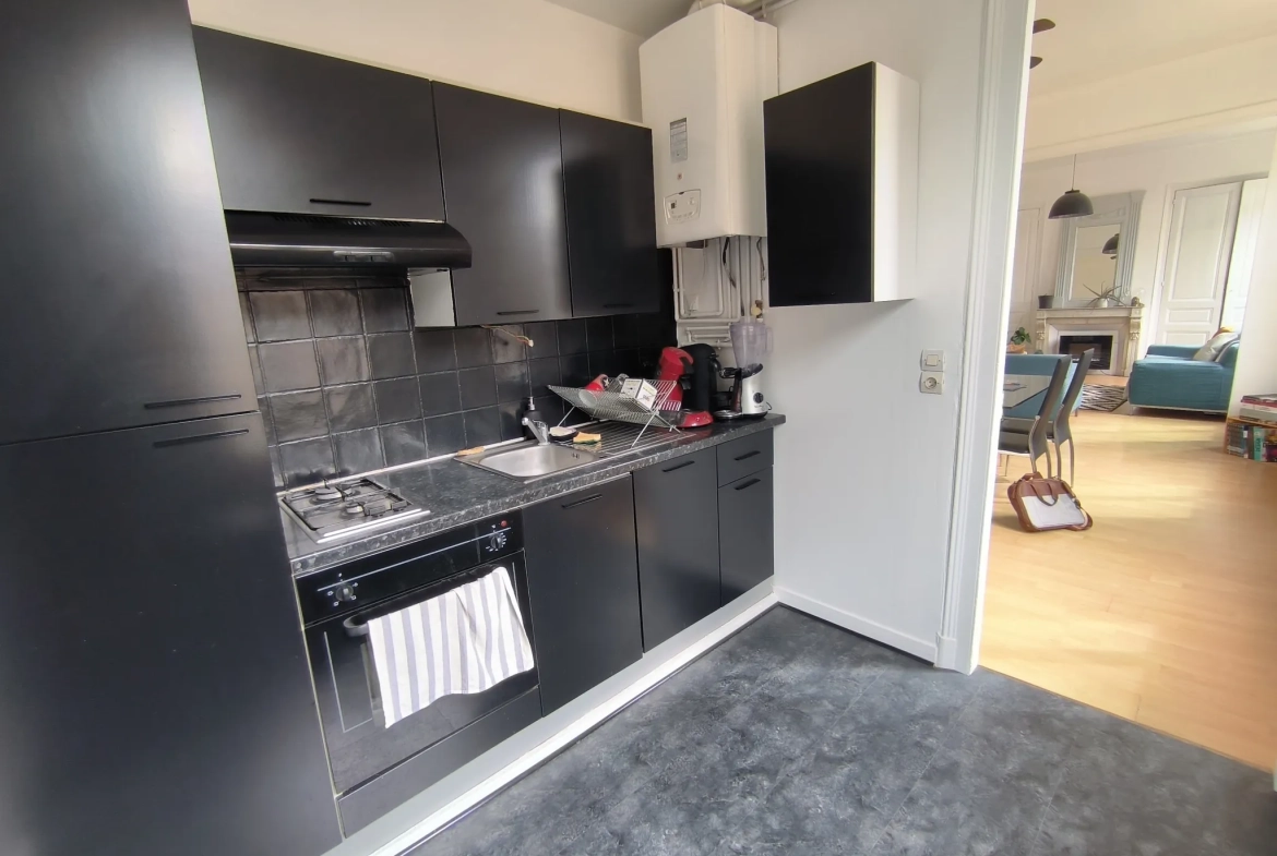 Magnifique appartement de 91 m² en centre-ville d'Elbeuf avec 2 chambres 