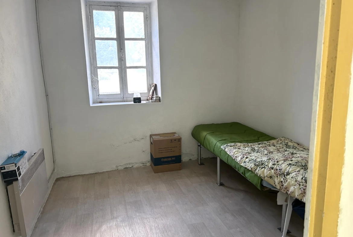 Maison double avec terrain de 3310 m² entre Guerrigny et Premery 