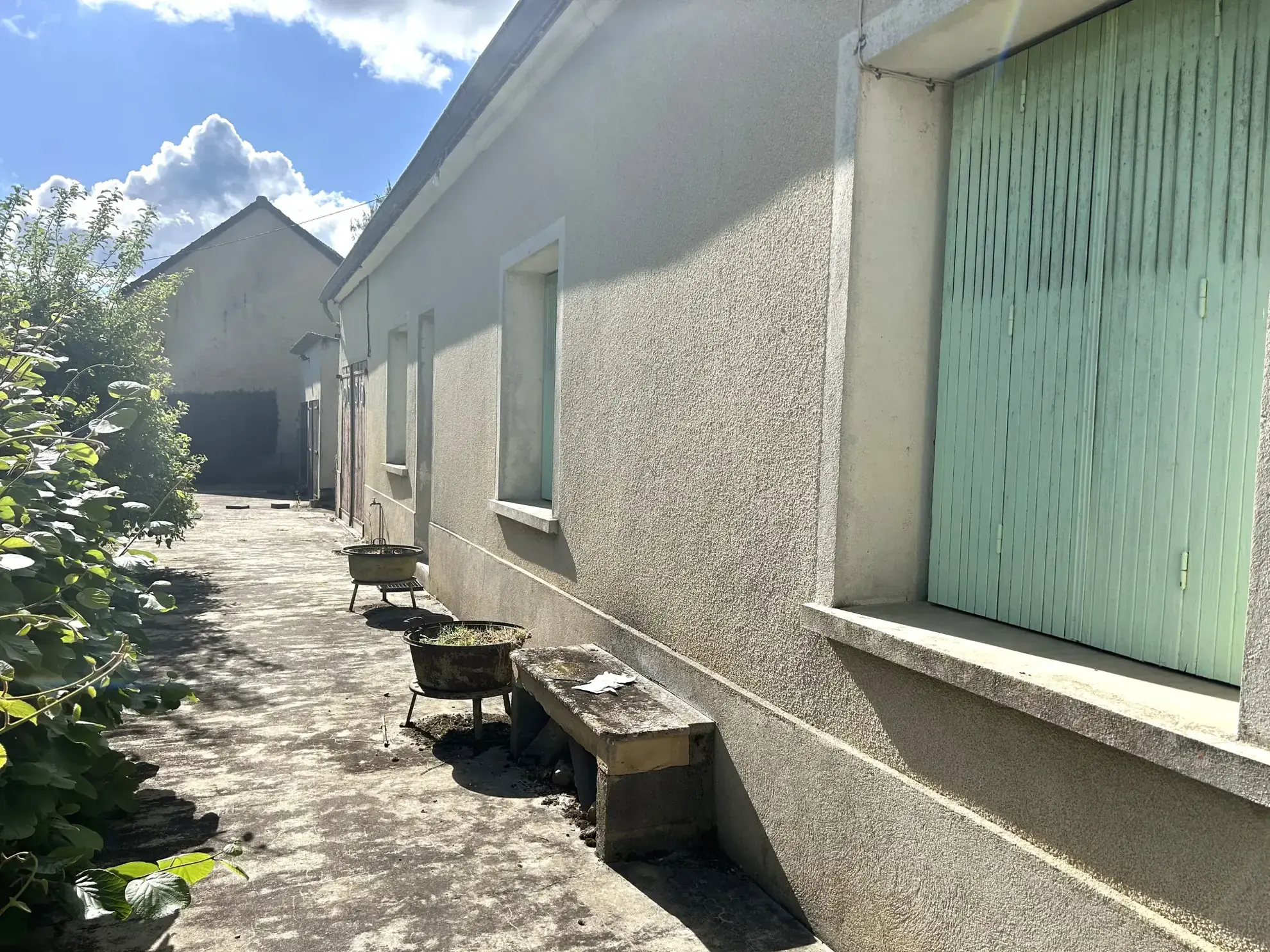 Maison double avec terrain de 3310 m² entre Guerrigny et Premery 