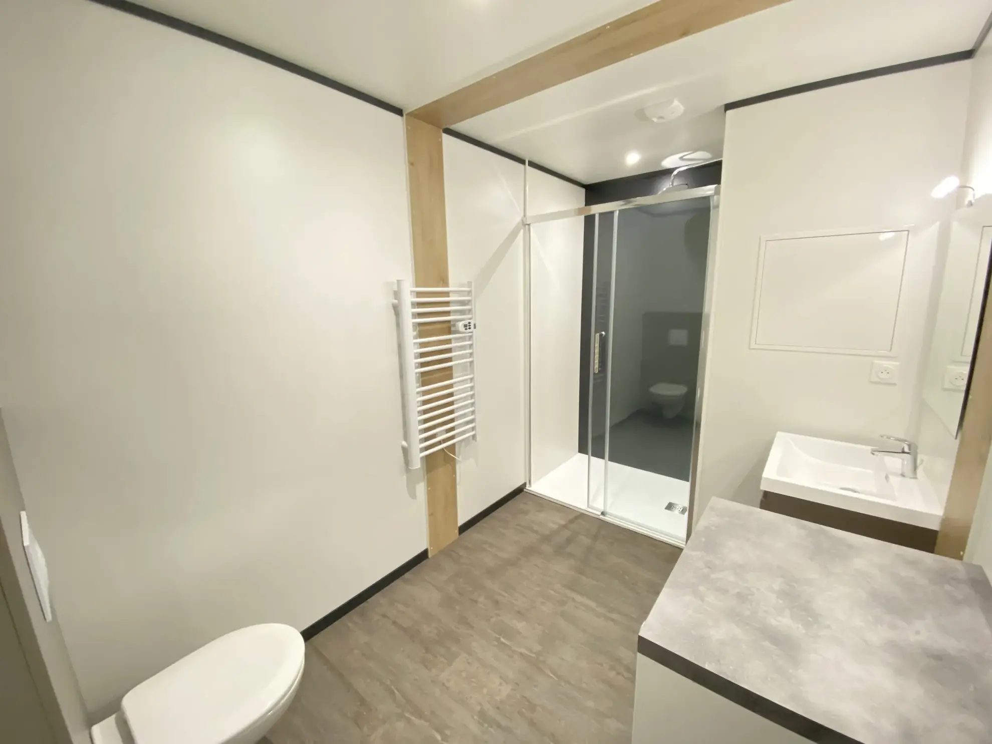Maison 2 chambres avec terrasse dans résidence à Ancelle 