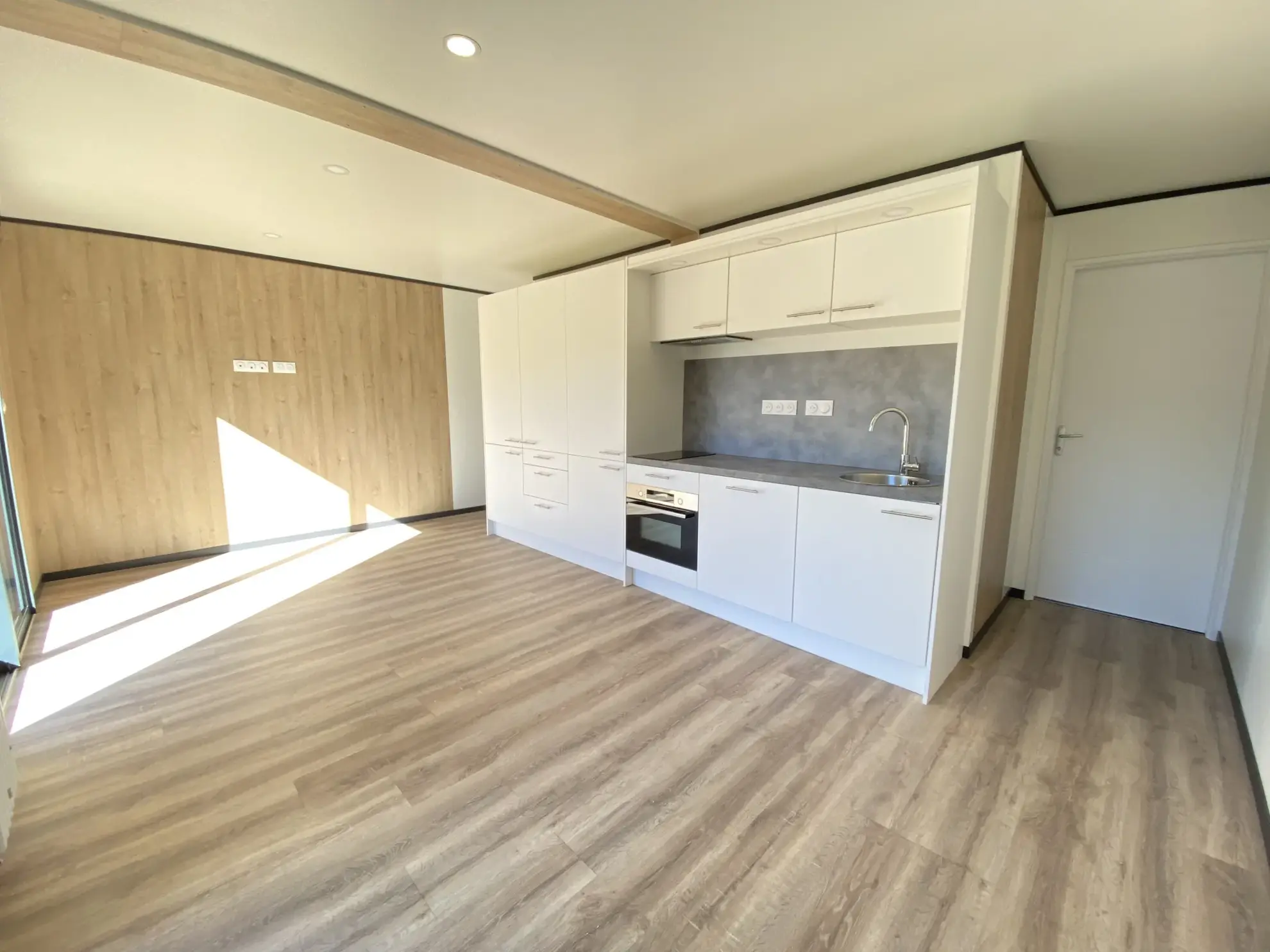 Maison 2 chambres avec terrasse dans résidence à Ancelle 