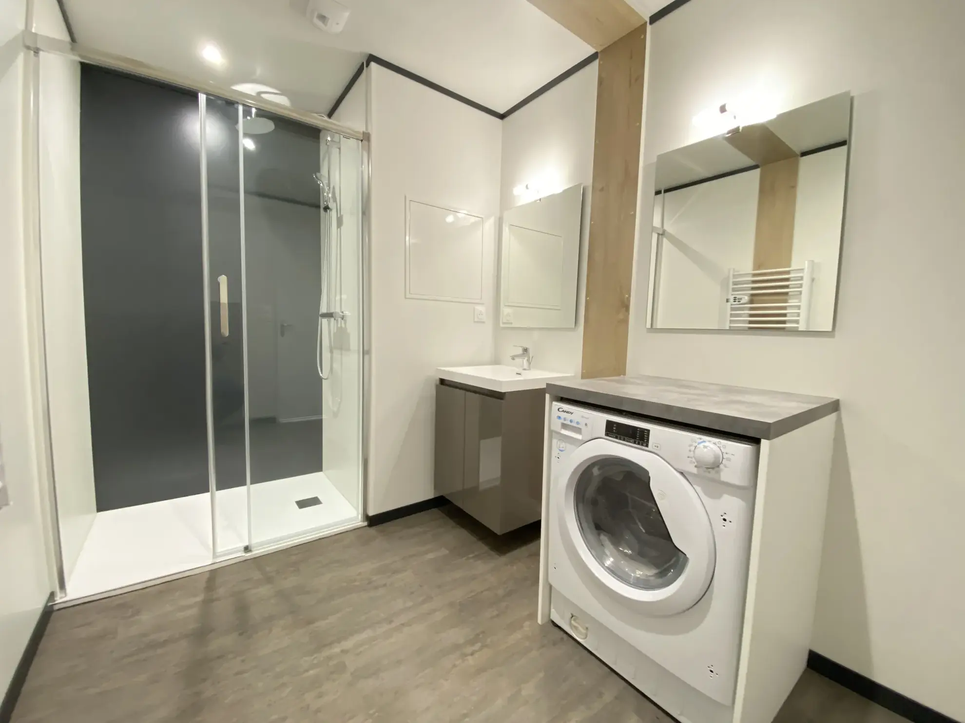 Maison 2 chambres avec terrasse dans résidence à Ancelle 