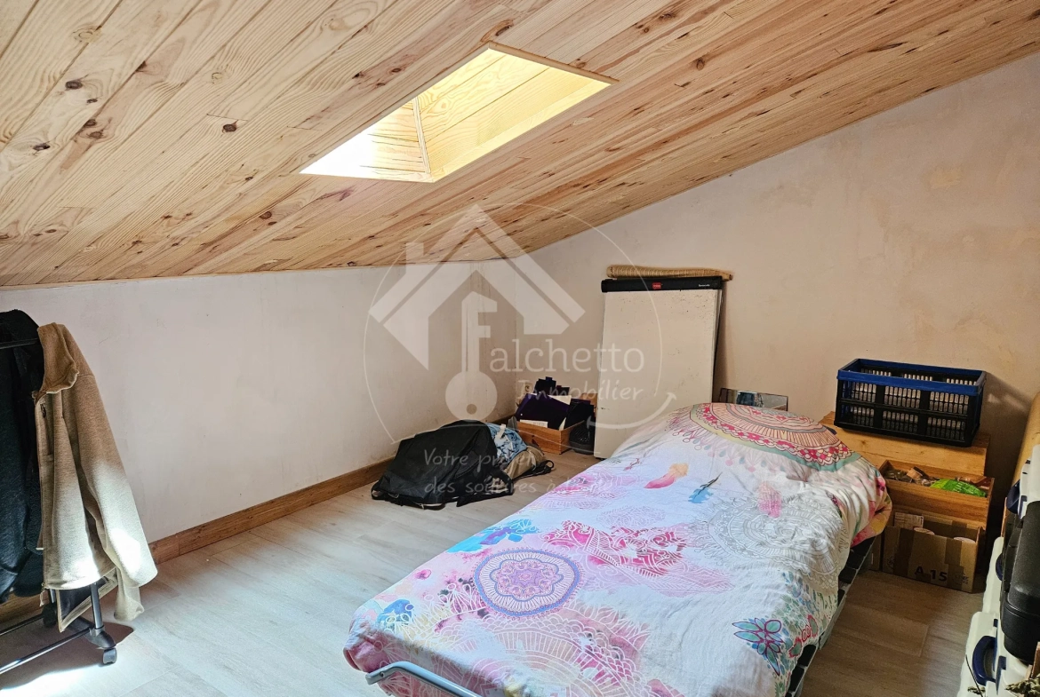 Maison de plain-pied à Jaligny-sur-Besbre avec terrain de 2715 m² 
