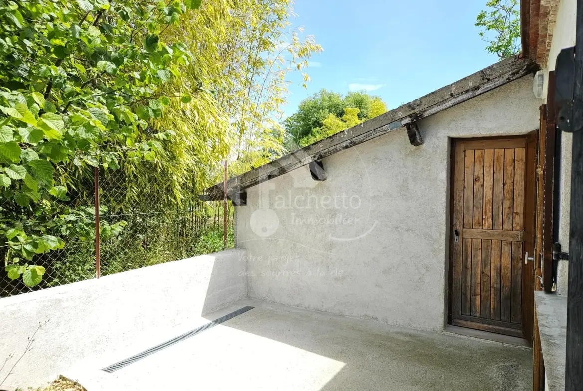 Maison de plain-pied à Jaligny-sur-Besbre avec terrain de 2715 m² 