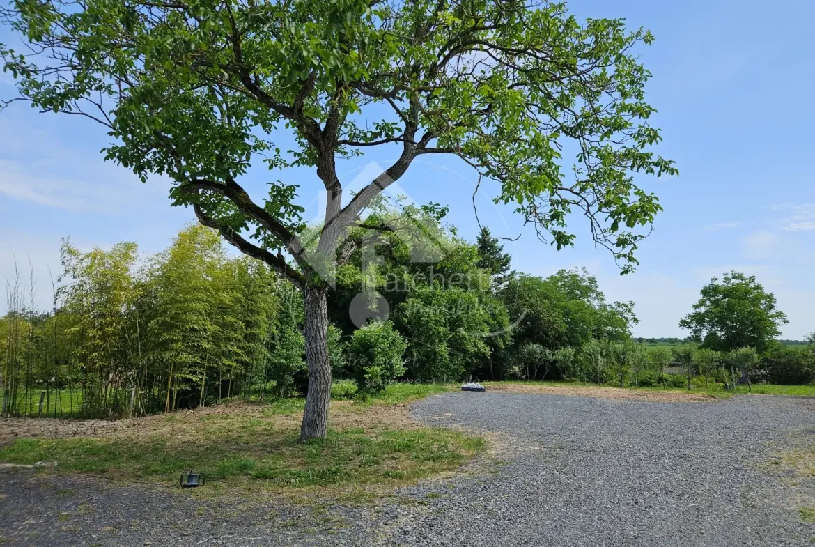 Maison de plain-pied à Jaligny-sur-Besbre avec terrain de 2715 m² 