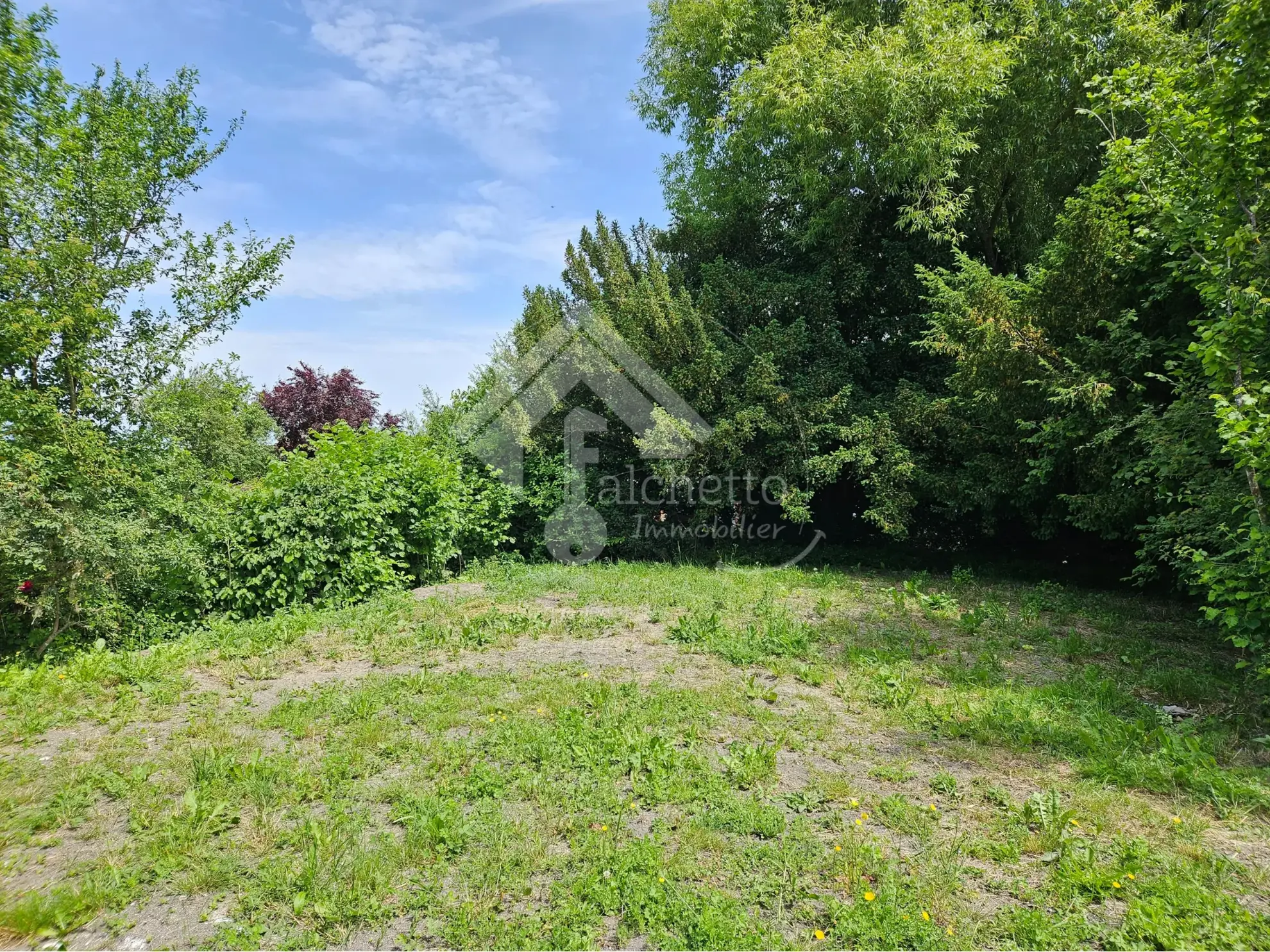 Maison de plain-pied à Jaligny-sur-Besbre avec terrain de 2715 m² 