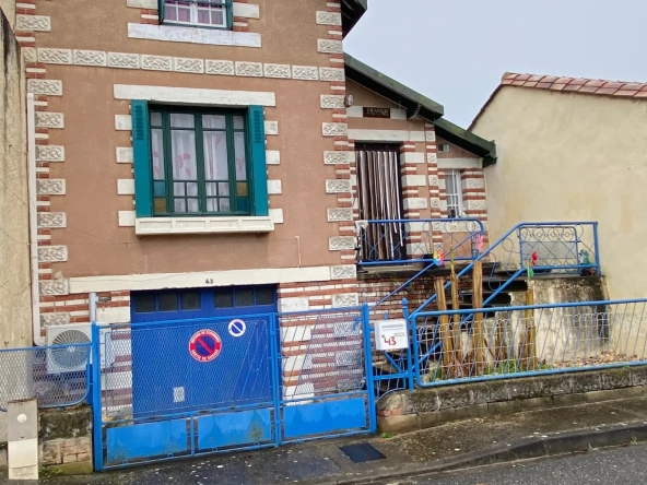 Maison de village avec jardin à Sauveterre la Lémance - Potentiel de rénovation