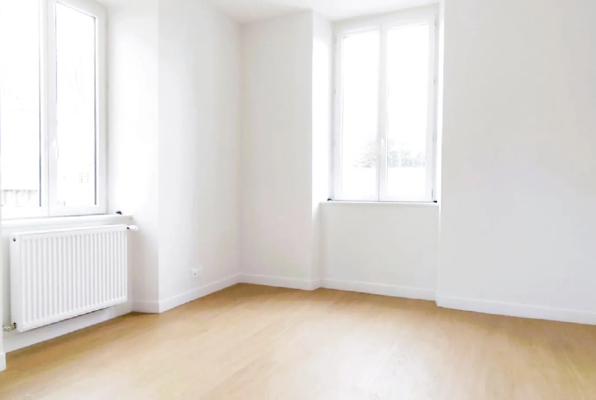 Appartement F3 rénové avec caves à Millau, secteur gare 