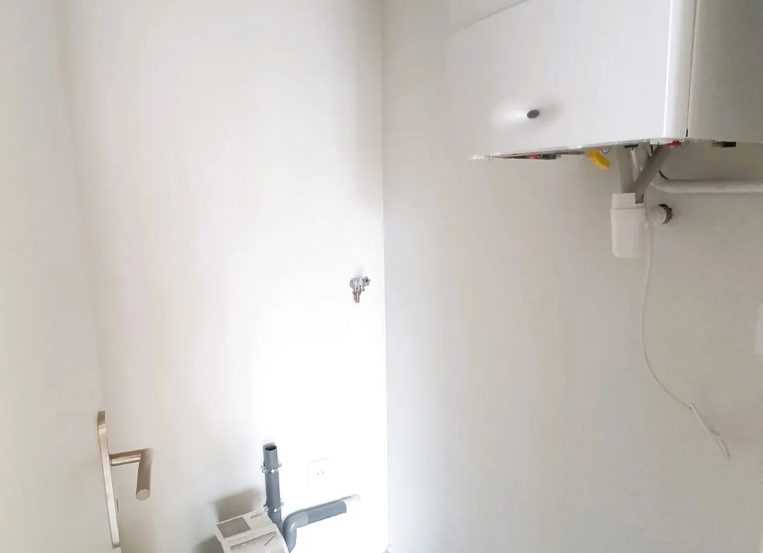 Appartement F3 rénové avec caves à Millau, secteur gare 