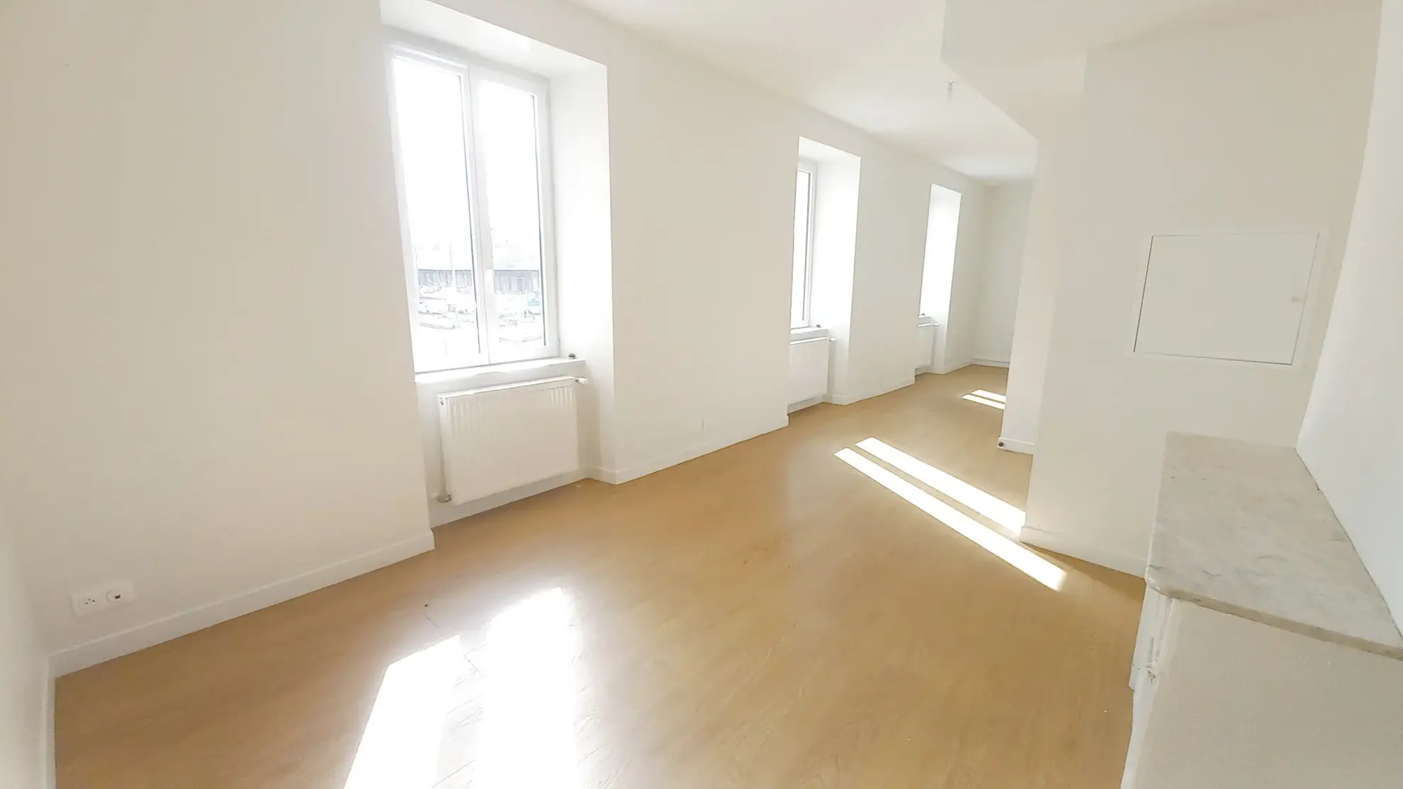Appartement F3 rénové avec caves à Millau, secteur gare 