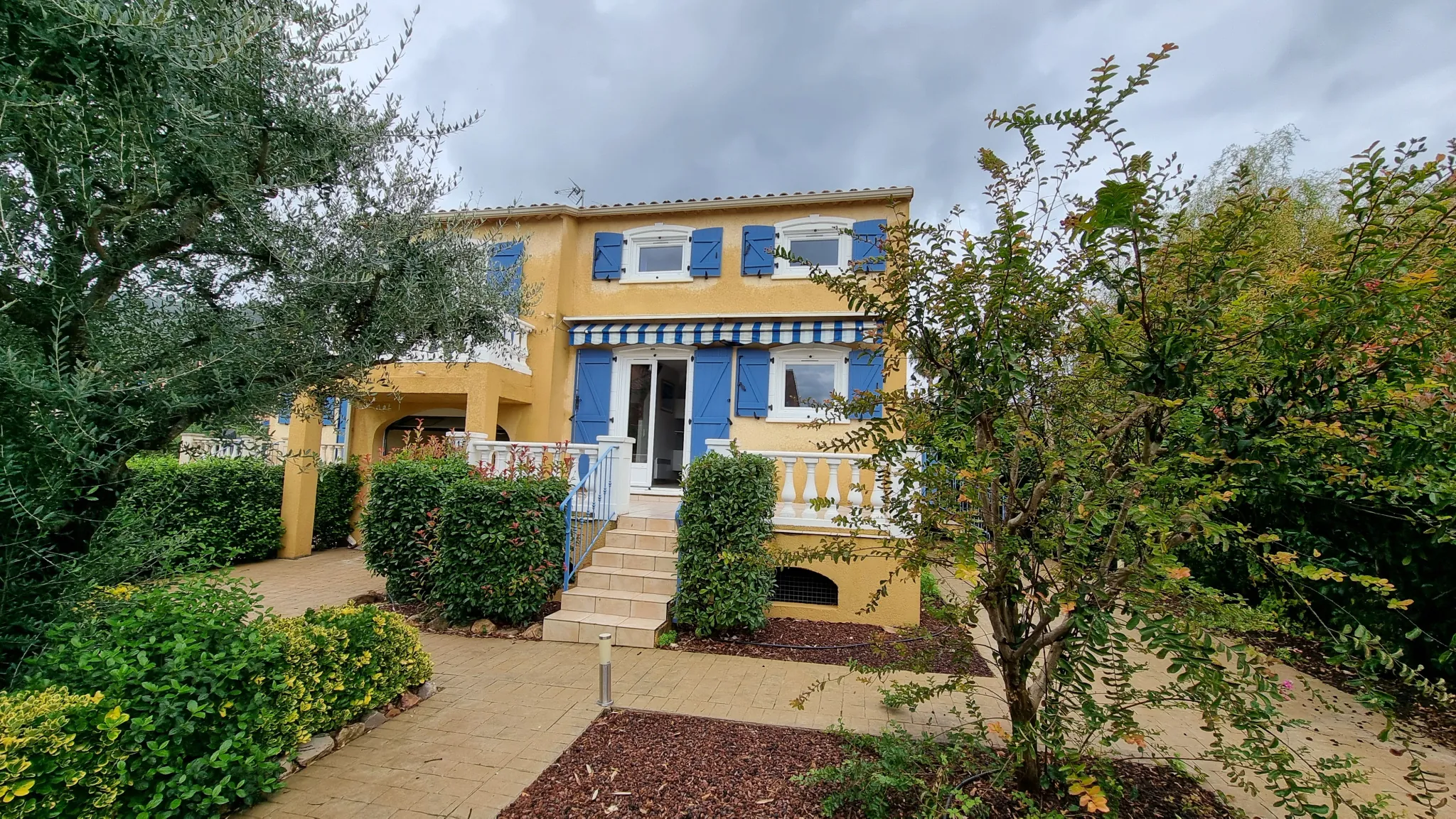 Villa 4 chambres à Vidauban dans un domaine sécurisé avec piscine et services de luxe 