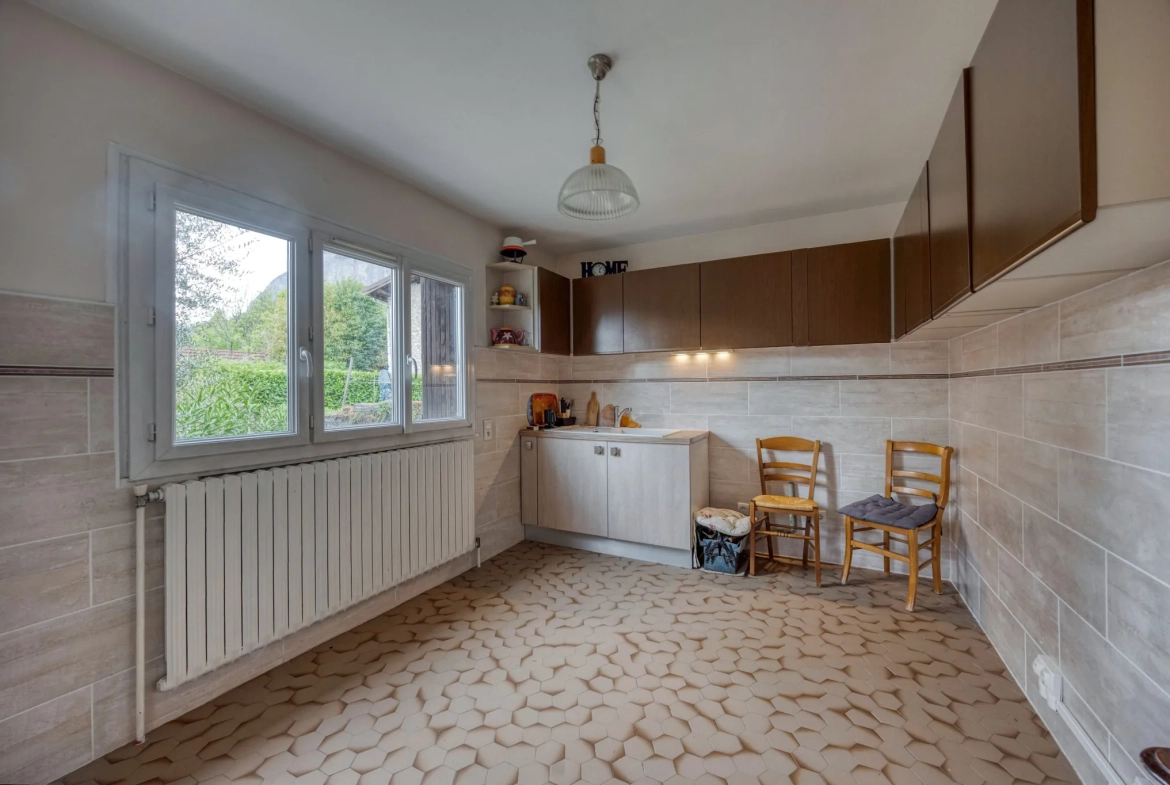 Maison de village à Biviers (38) avec potentiel immobilier sur 264m² 