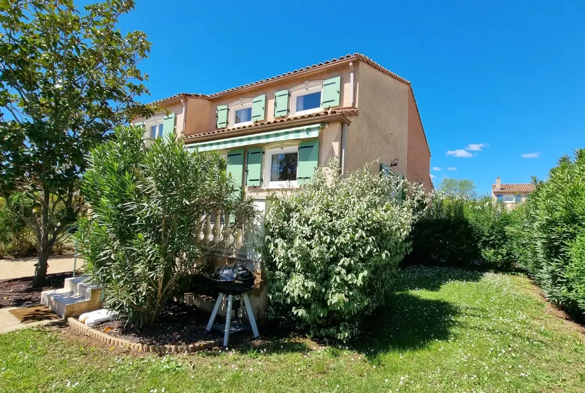 Villa provençale lumineuse avec 3 chambres dans domaine privé à Vidauban 
