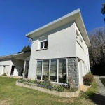 Ensemble immobilier de deux maisons à Chenailler-Mascheix avec terrain et vue panoramique
