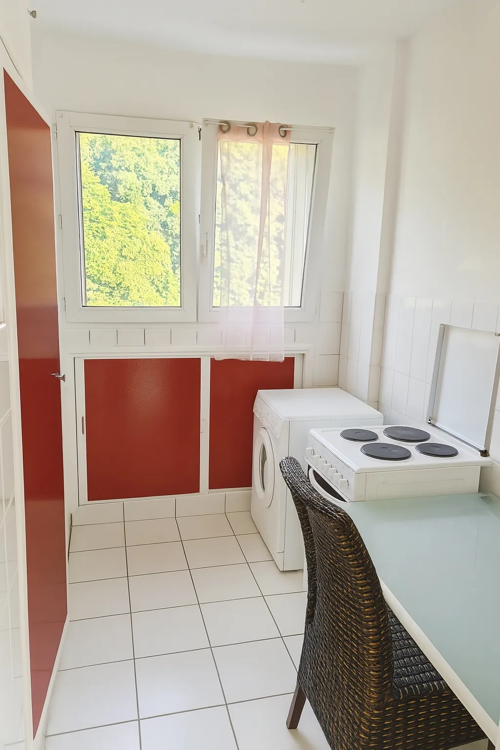 Appartement T3 de 50 m² à Ottange avec cave et potentiel d'investissement 