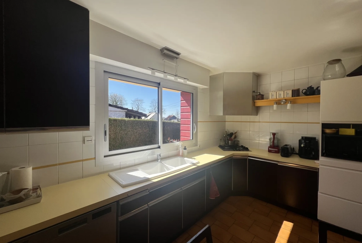 Maison de village de 160 m² avec garage à Fauville-en-Caux 