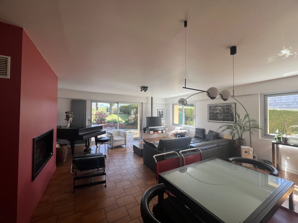 Maison de village de 160 m² avec garage à Fauville-en-Caux