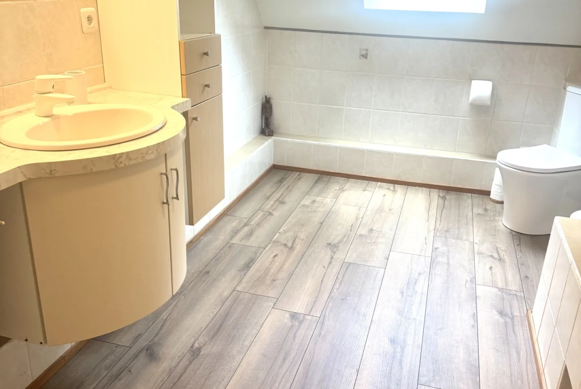 Belle maison de 120 m² à Plancher-Bas proche Belfort avec terrain et confort moderne 