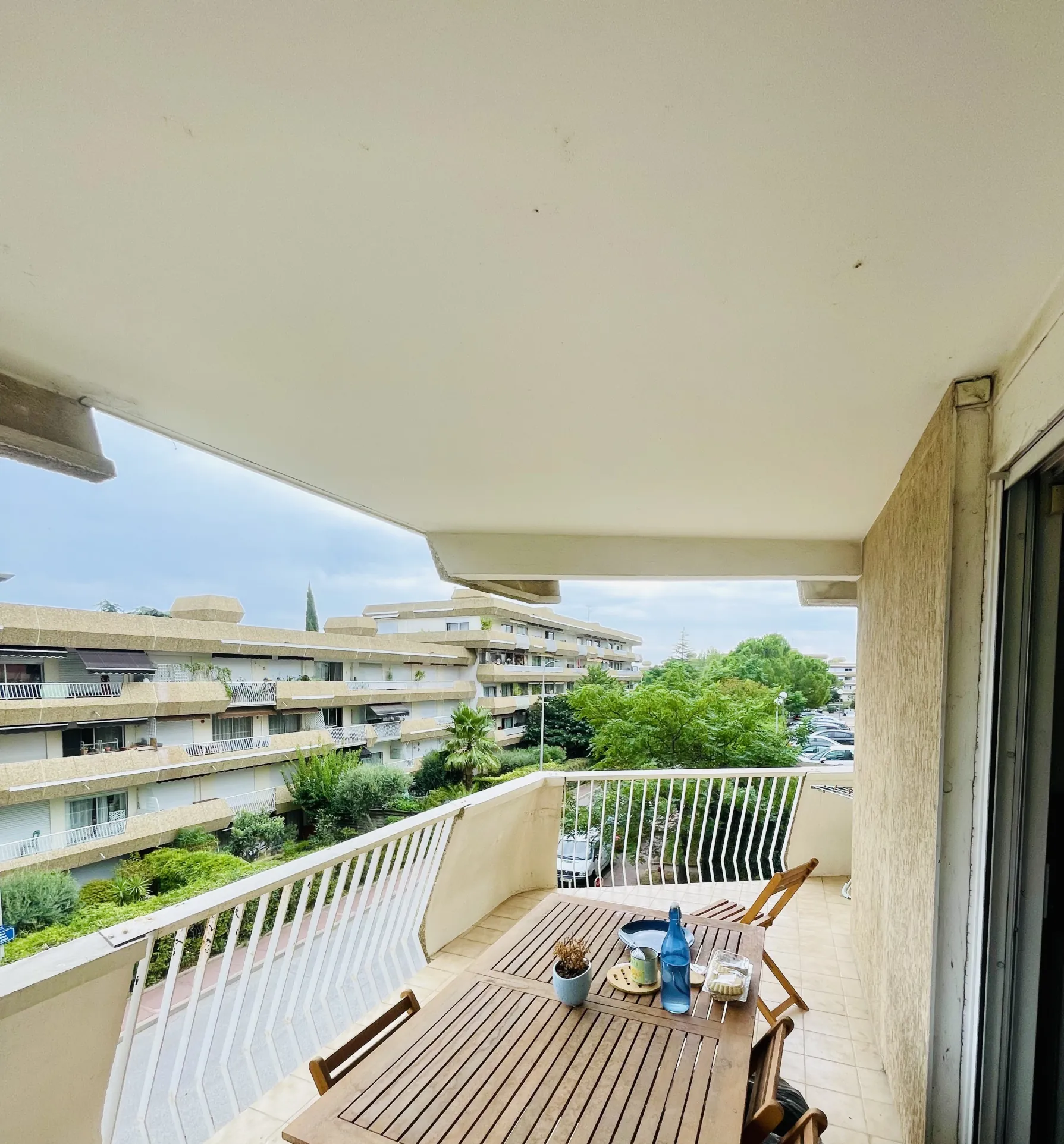 Appartement T2 à Montpellier dans résidence sécurisée avec terrasse et parking 