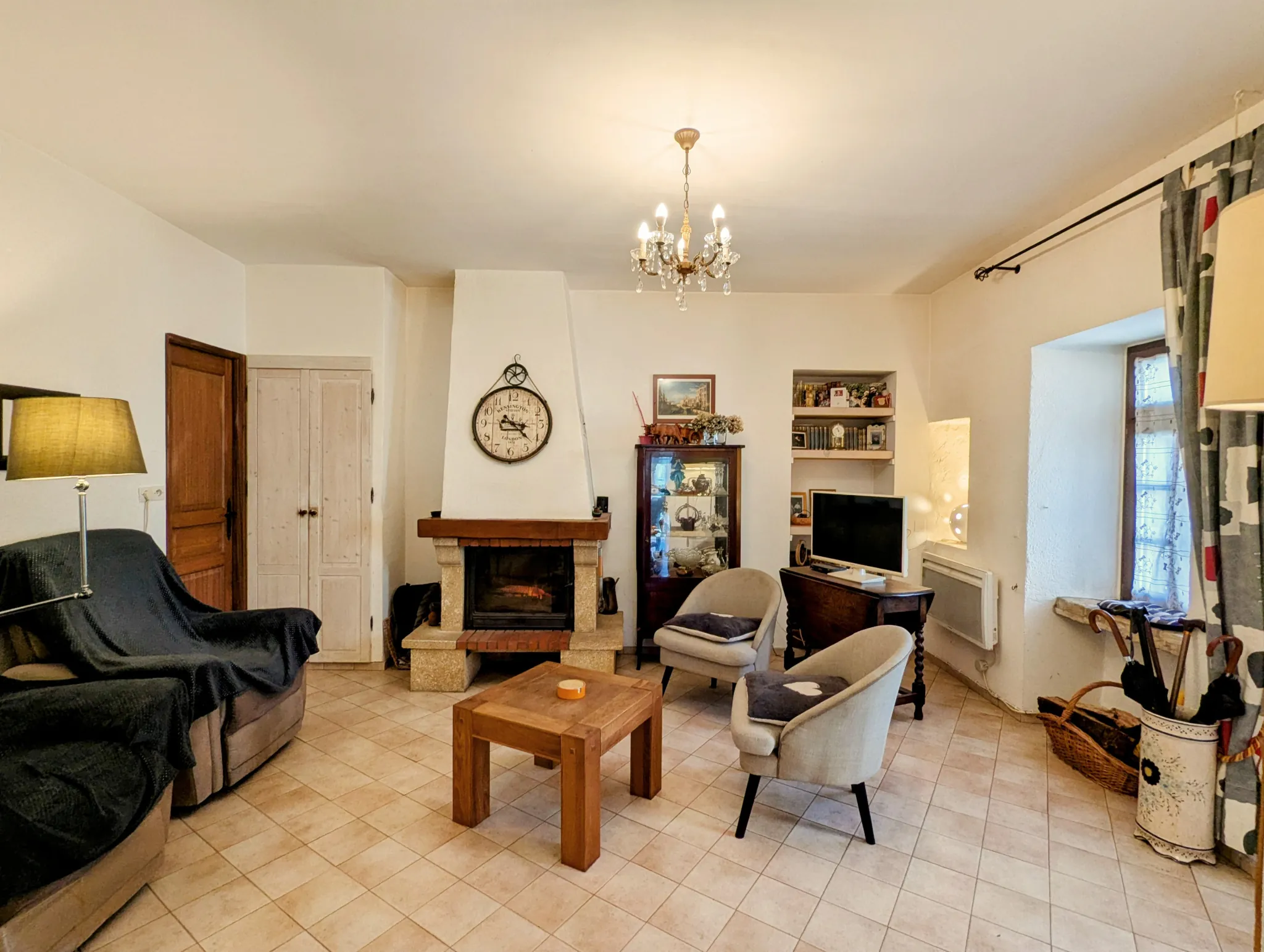 Superbe maison en pierre avec deux logements à Boussagues 