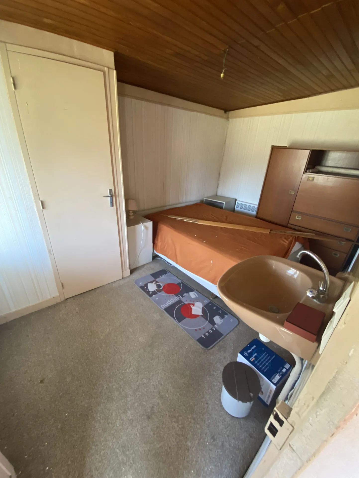 À vendre maison briarde à Jouy-sur-Morin - 171 m² à rénover, grand terrain 
