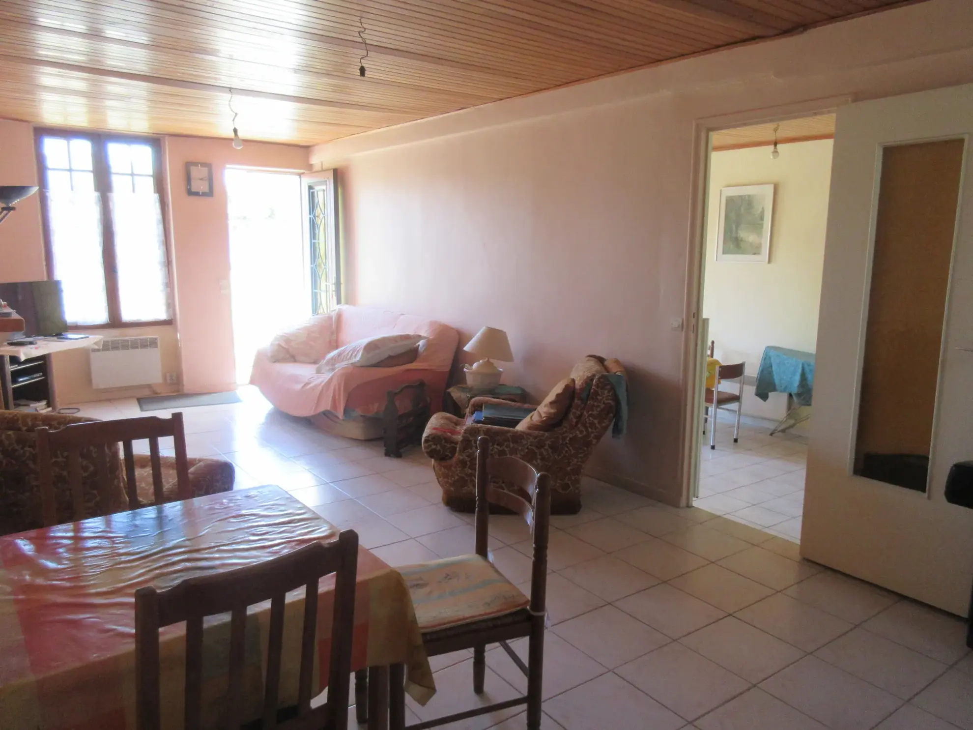 À vendre maison briarde à Jouy-sur-Morin - 171 m² à rénover, grand terrain 