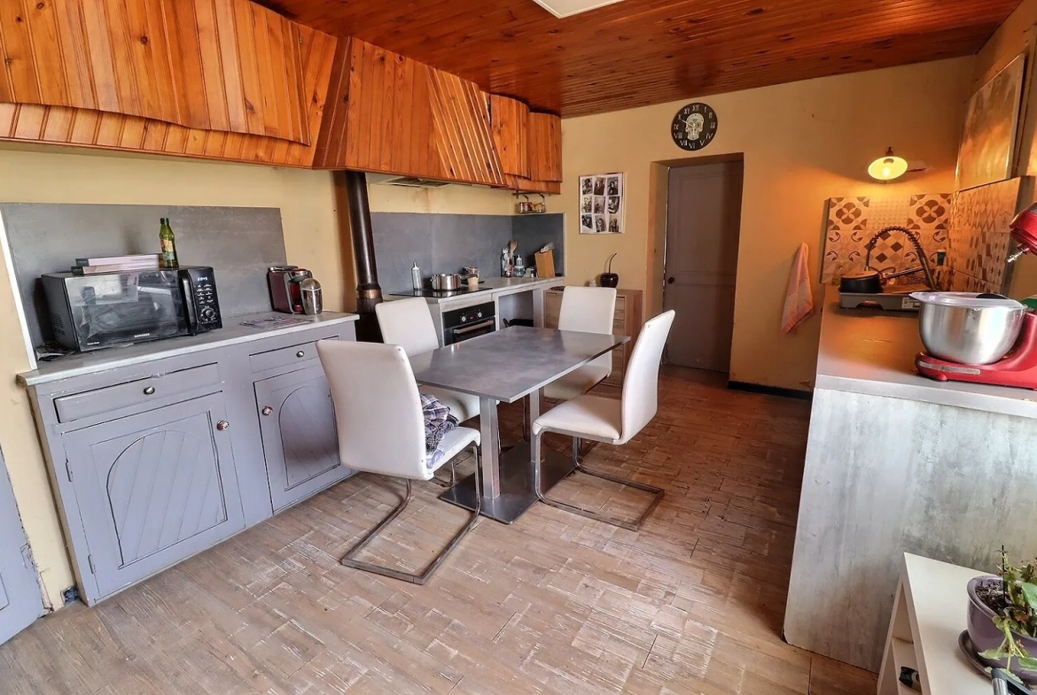 À vendre maison de 3 pièces à Lodeve dans l'Hérault 