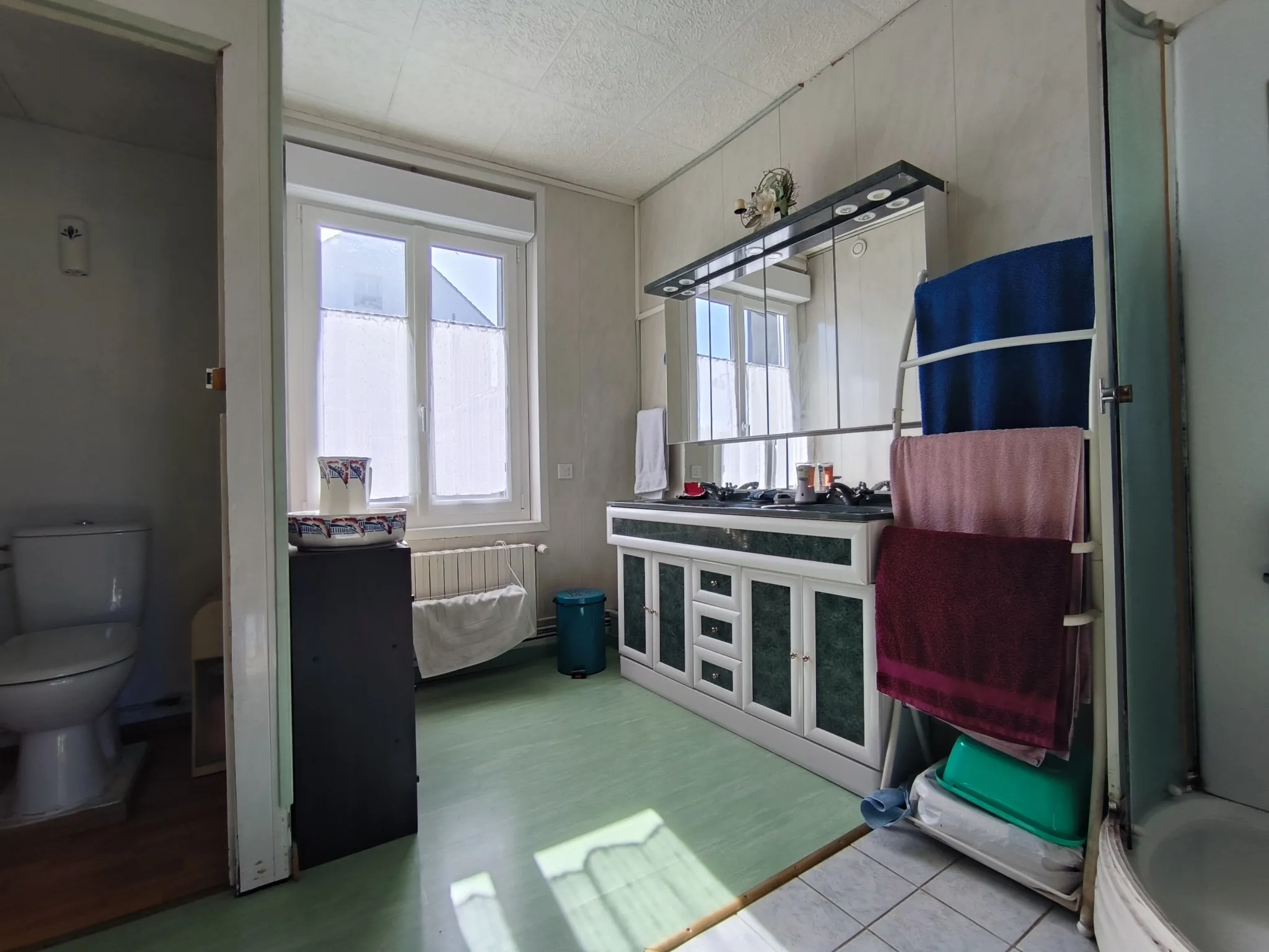 Maison de ville de 142 m² à Caudebec-lès-Elbeuf avec cour et 4 chambres 
