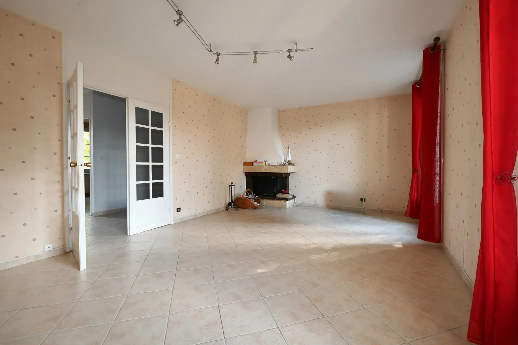 villa T7 à Seysses avec grand terrain et potentiel de rénovation 