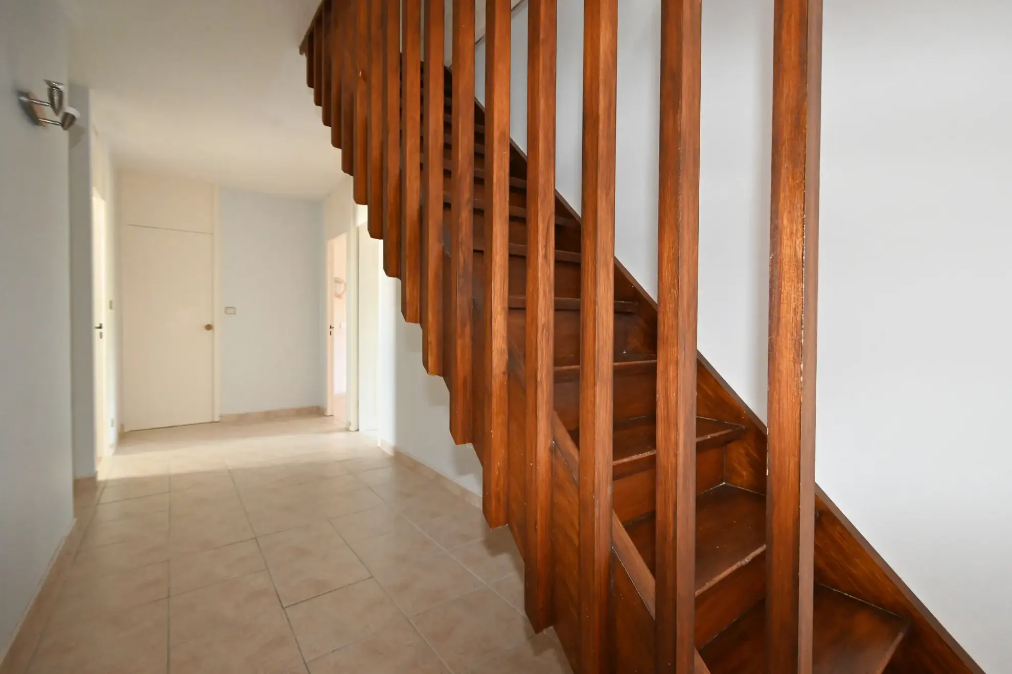 villa T7 à Seysses avec grand terrain et potentiel de rénovation 