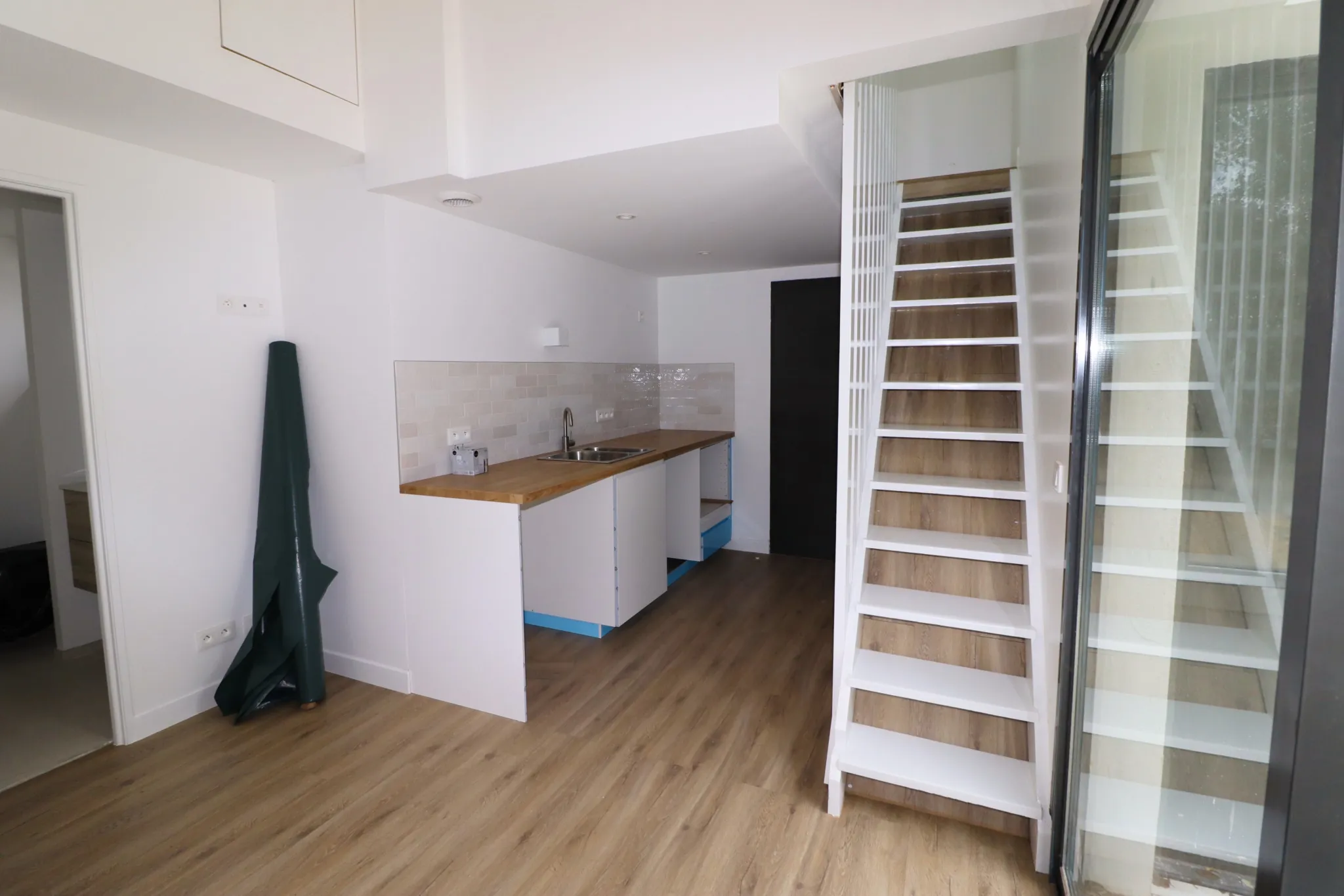 Maison de vacances rénovée à Meschers-sur-Gironde avec accès plage et jardin privé 