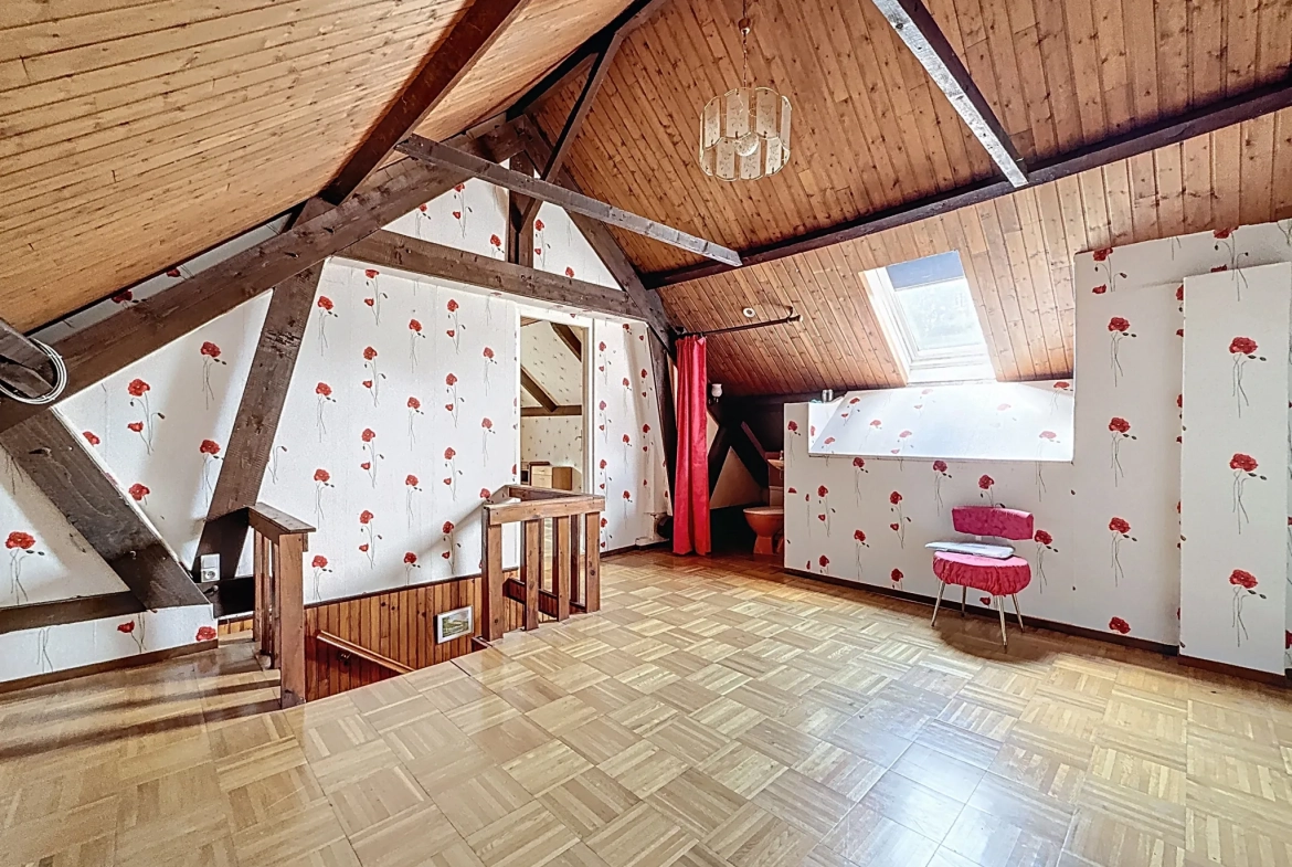 Maison individuelle à vendre à Remoncourt près de Mirecourt et Vittel avec terrain arboré 