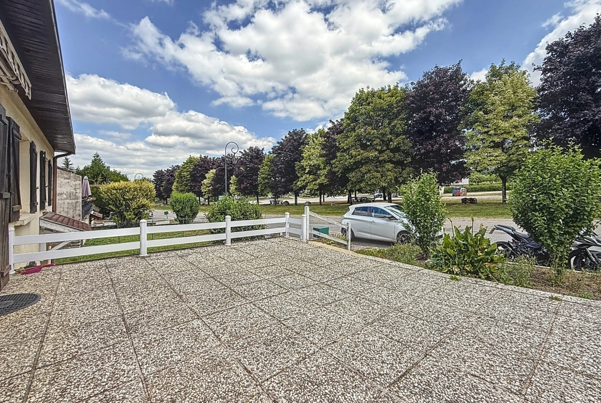 Maison individuelle à vendre à Remoncourt près de Mirecourt et Vittel avec terrain arboré 