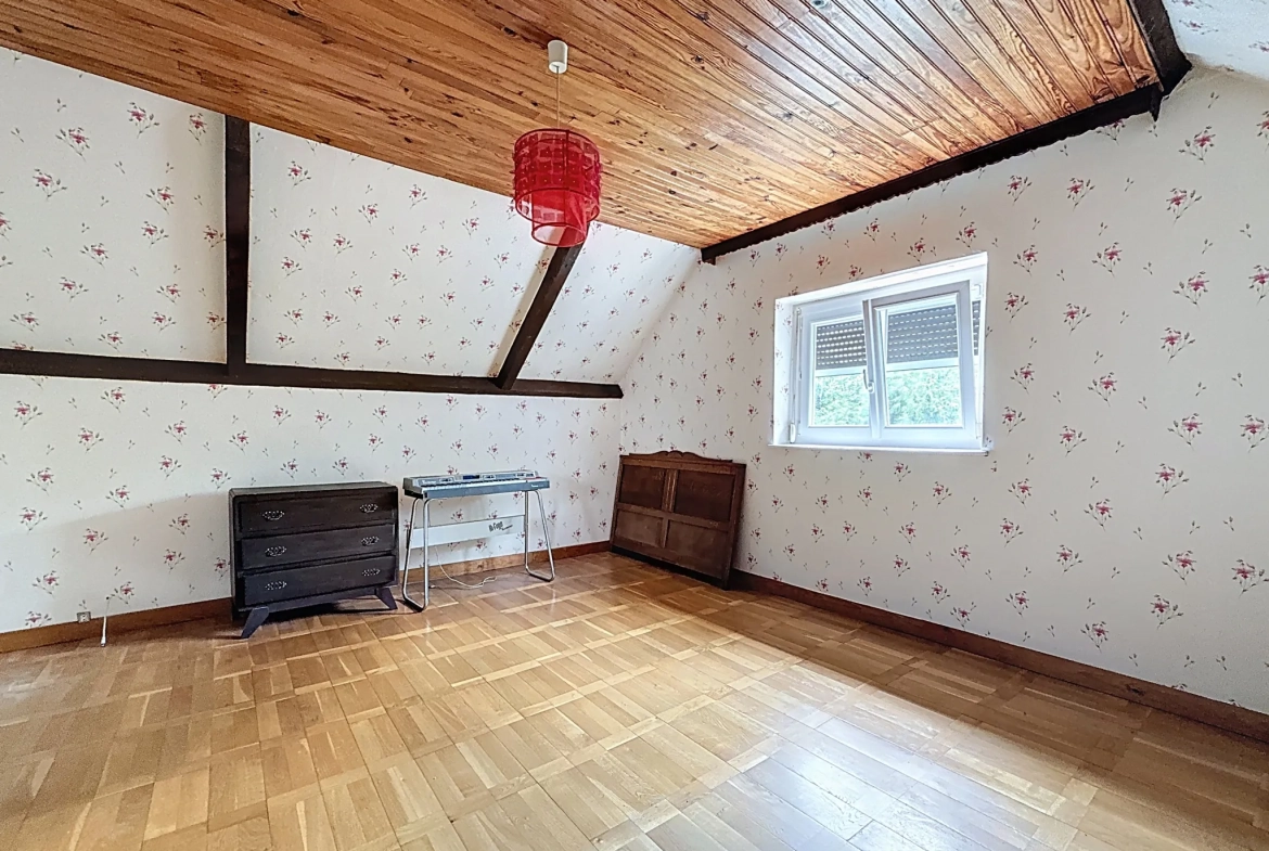 Maison individuelle à vendre à Remoncourt près de Mirecourt et Vittel avec terrain arboré 