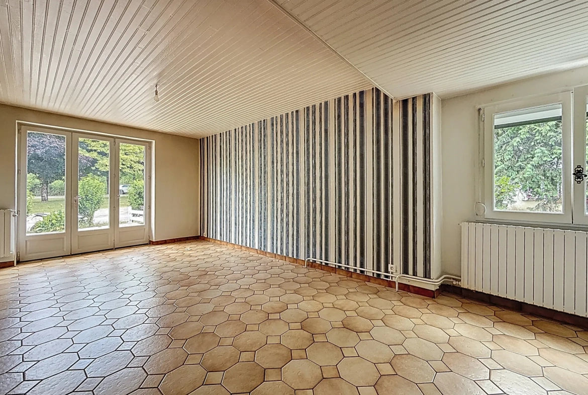 Maison individuelle à vendre à Remoncourt près de Mirecourt et Vittel avec terrain arboré 