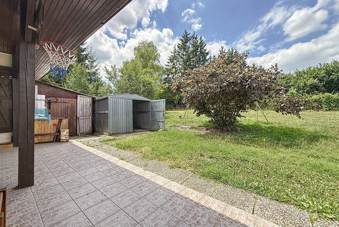 Maison individuelle à vendre à Remoncourt près de Mirecourt et Vittel avec terrain arboré 